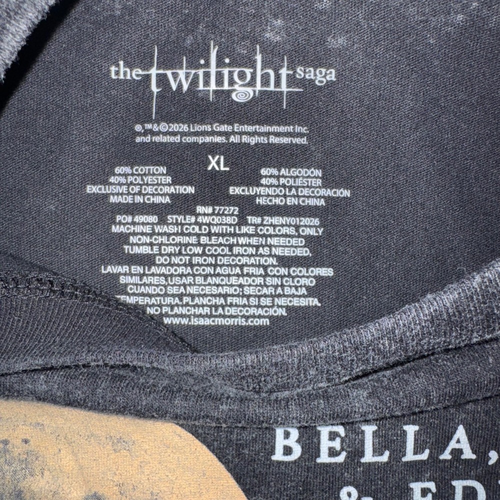 Twilight Saga New Moon Graphic Tee Black Mineral Wash XL Bella Jacob Edward - Picture 3 of 4